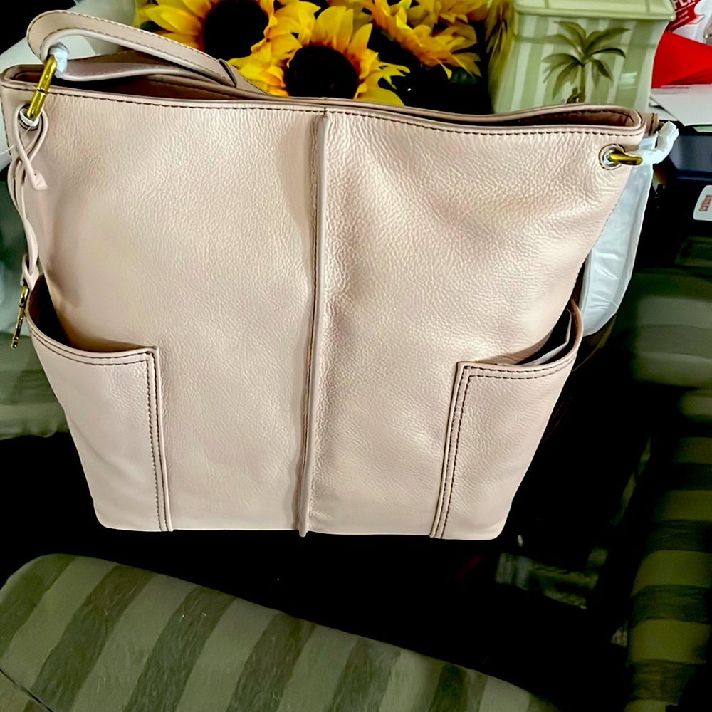 Fossil large adgustable shoulder strap pale rose bag